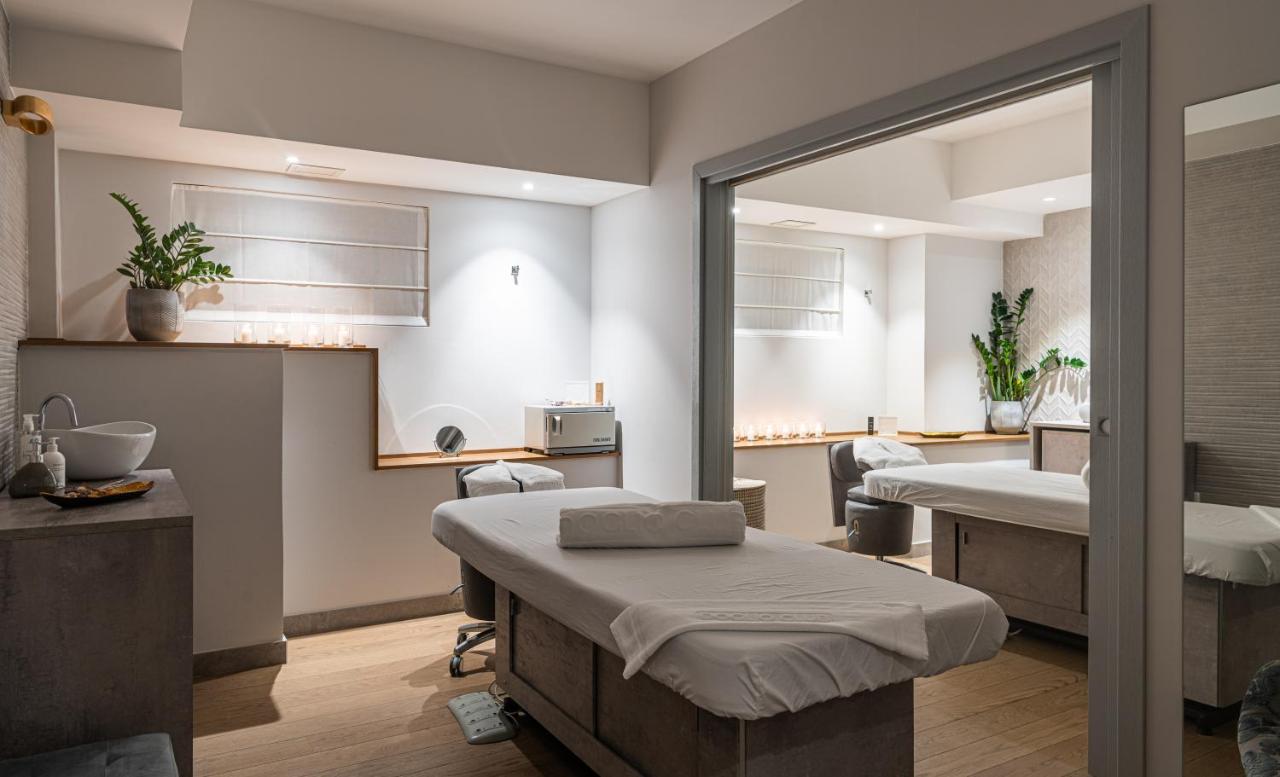 Palazzo Doglio Hotel Cagliari Eksteriør billede Treatment room at The Harley Street Clinic