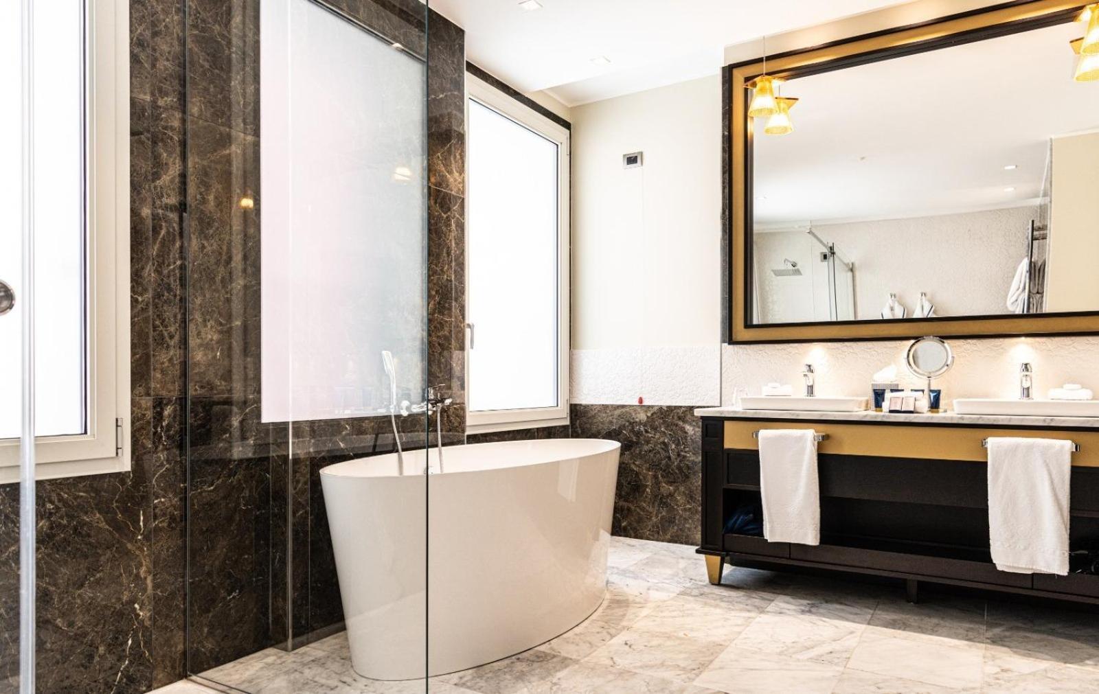 Palazzo Doglio Hotel Cagliari Eksteriør billede Bathroom