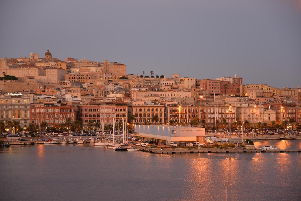 Palazzo Doglio Hotel Cagliari Eksteriør billede Victoria skyline