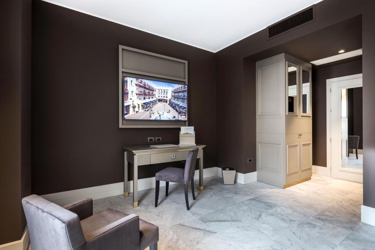 Palazzo Doglio Hotel Cagliari Eksteriør billede A room at the hotel